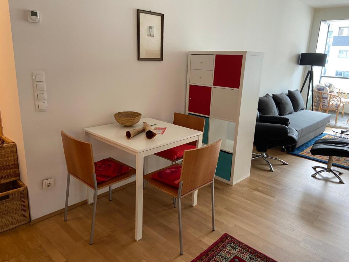 Apartment 9 Stops Away From City-Centre Wina Bagian luar foto